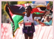 开云体育直播-包含美国田径选手冲刺成功，刷新世界纪录的词条