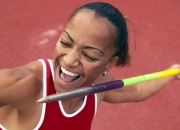 开云官网-迪巴拉，欧冠淘汰赛之夜的独舞者，完美诠释决定性瞬间