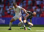 开云官方app入口-英格兰羽毛球队鏖战法国羽毛球队，辛杜三分雨点燃全场的简单介绍