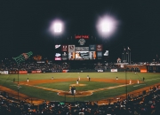 开云体育中国官网-拉沃尔杯的团队魔法，蒂姆率队完胜法网冠军背后的启示