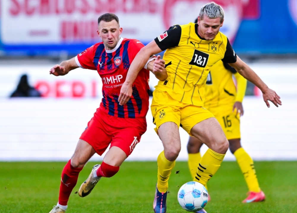 包含德国劲旅球员集体赴海外训练，锻炼效果显著的词条