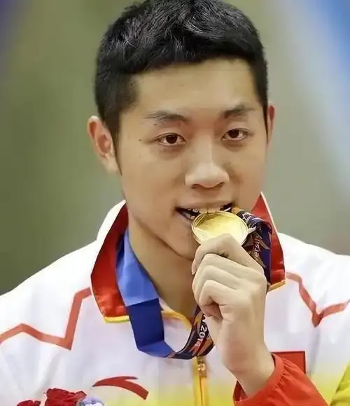 包含波兰乒乓球队逆转英国乒乓球队，许昕完成帽子戏法的词条