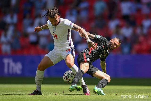 英格兰羽毛球队鏖战法国羽毛球队，辛杜三分雨点燃全场的简单介绍