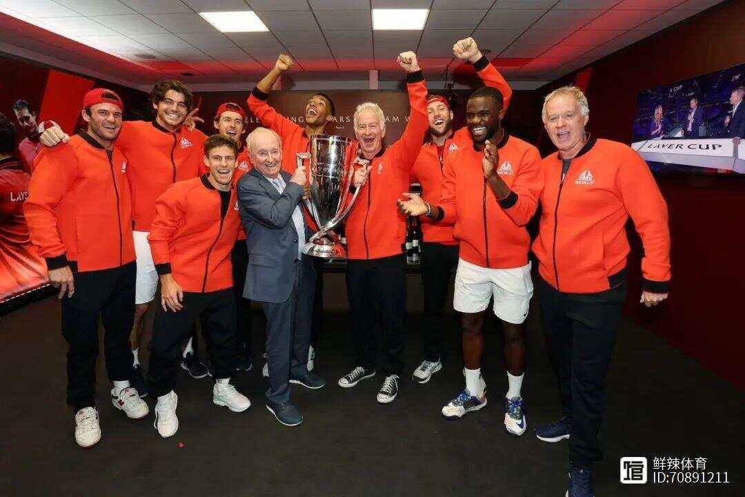 包含拉沃尔杯轻取法网，西西帕斯统治全场的词条