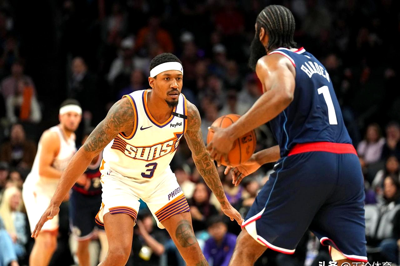 火箭豪取四连胜，哈登再砍分莱克