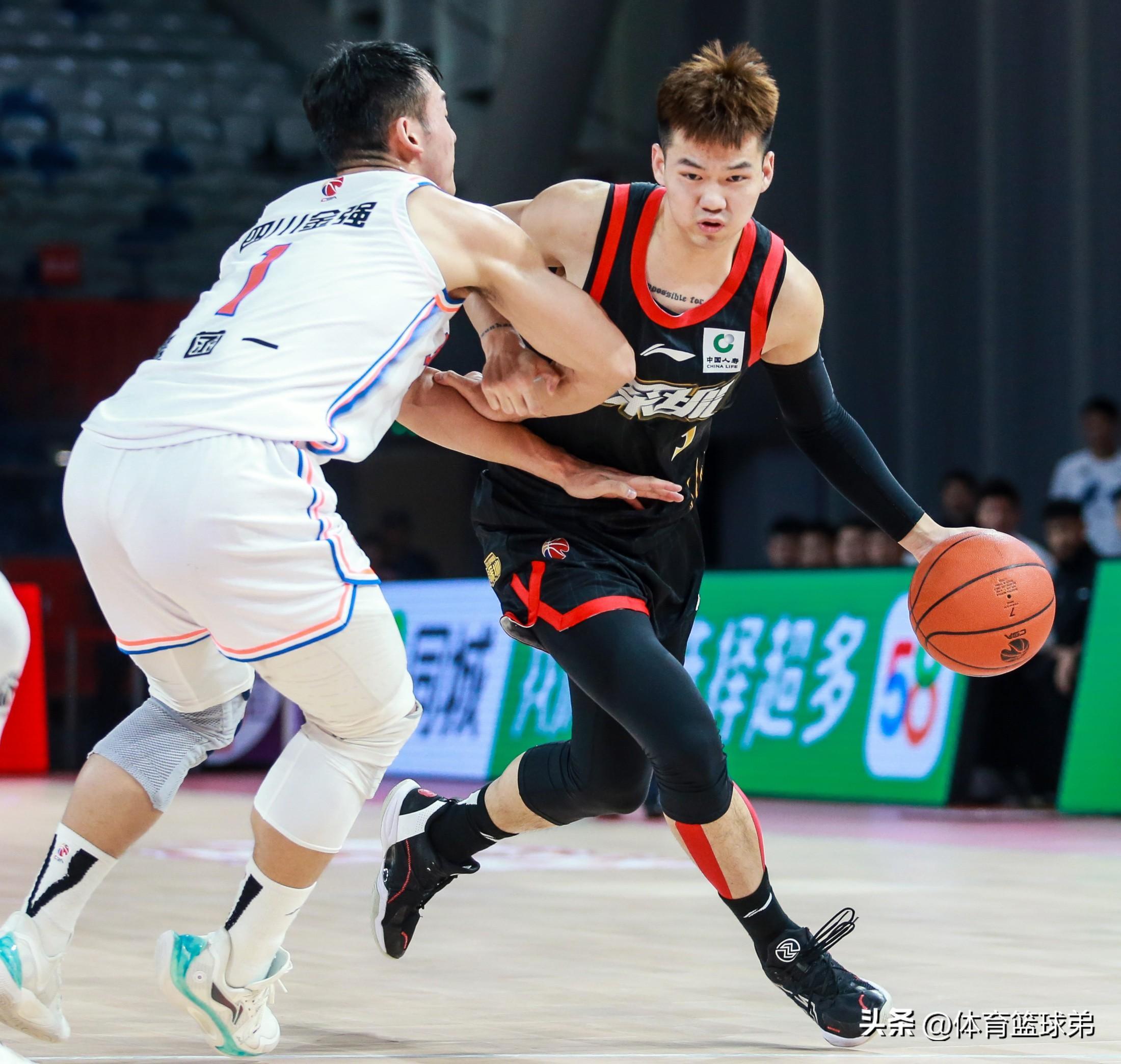 山东男篮迎战强敌，继续征战