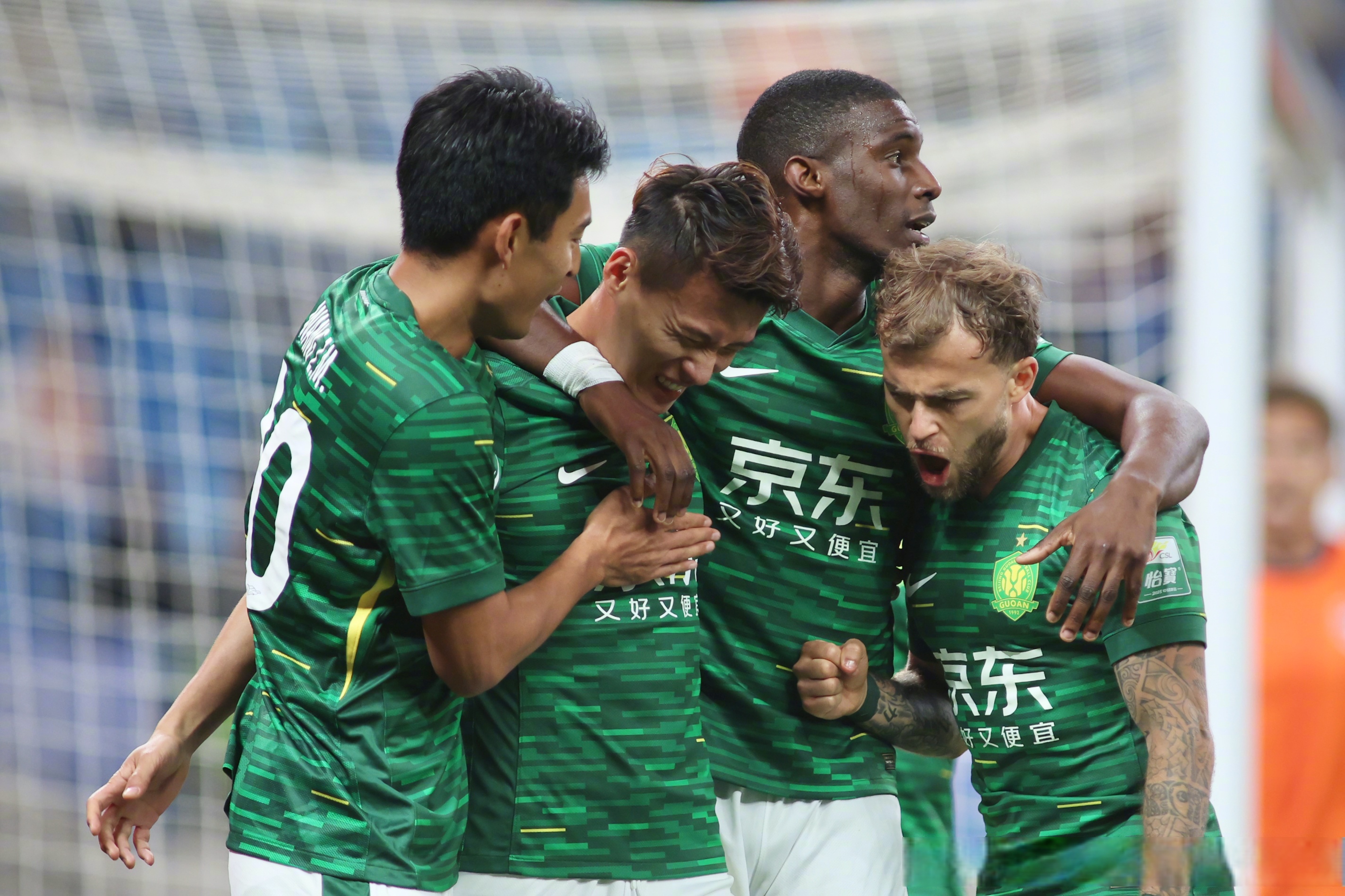 北京国安客场大胜，逼近联赛前四的简单介绍