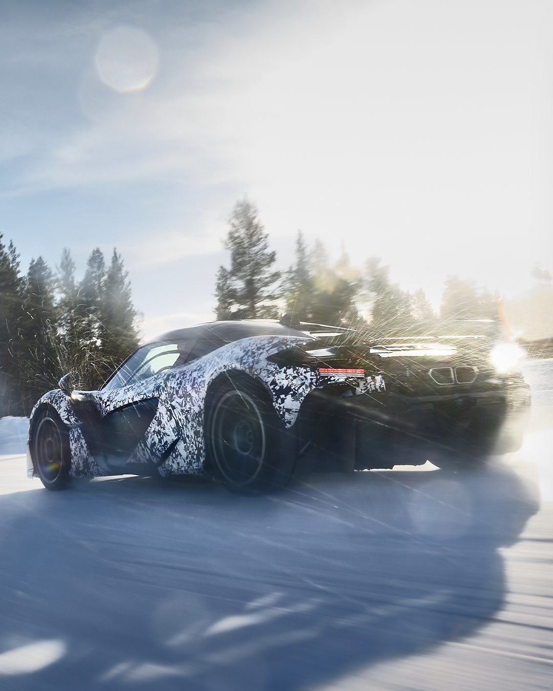 迈凯伦横扫哈斯车队，佩雷兹状态火热的简单介绍