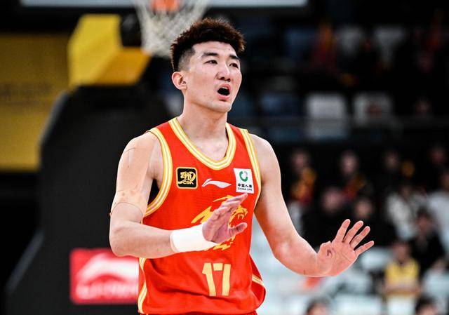 辽宁队鏖战爵士，孙铭徽刷新纪录