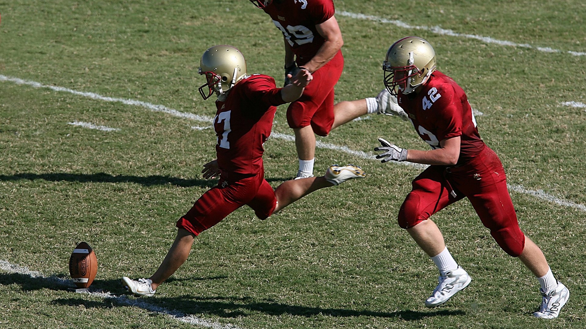 当马刺的团队风暴席卷公牛，我们却在讨论詹姆斯的评分？